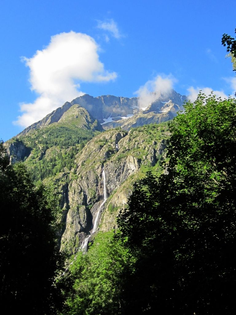 Cascade de l'Alpe du pin : Pin Thotal